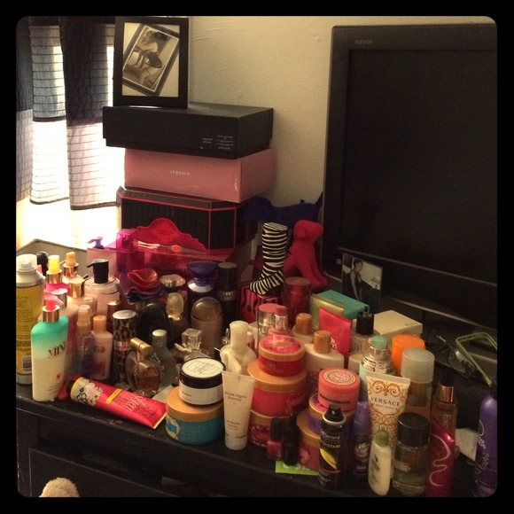 Just sharing some of my things <3