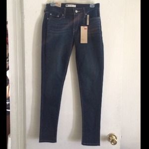 Women's Levi's