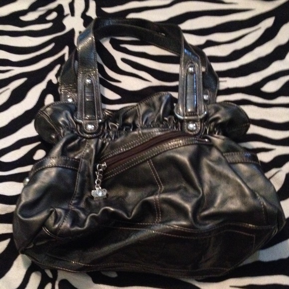 Adorable silver purse - Picture 2 of 2