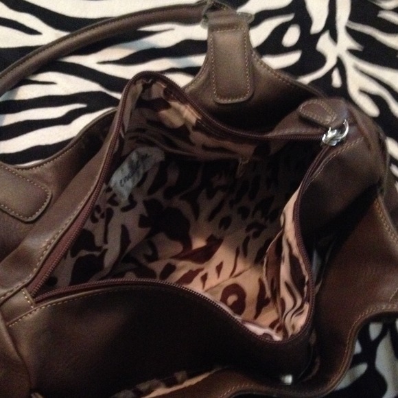 Adorable brown purse - Picture 2 of 2