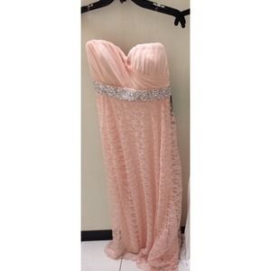 Light pink PROM/BALL GOWN
