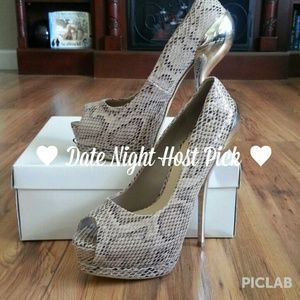 NEW LISTING! python print sexy heels