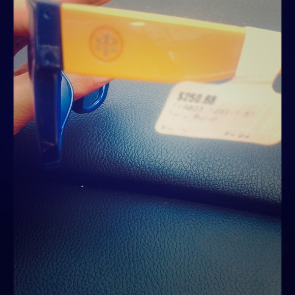 Tory burch Shades Brand New
