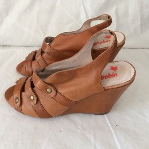 Fabulous Farylrobin wedges 7.5