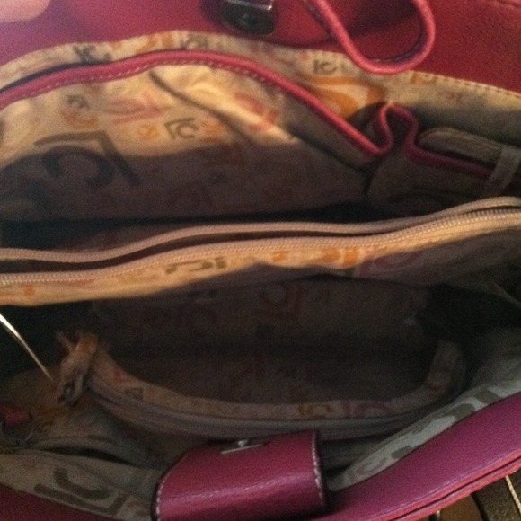 Liz Claiborne bag 🎉price lowered🎉 - Picture 2 of 3