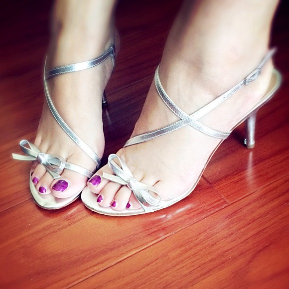 Auth Via Spiga Silver Leather Sandal Heels Worn 1s