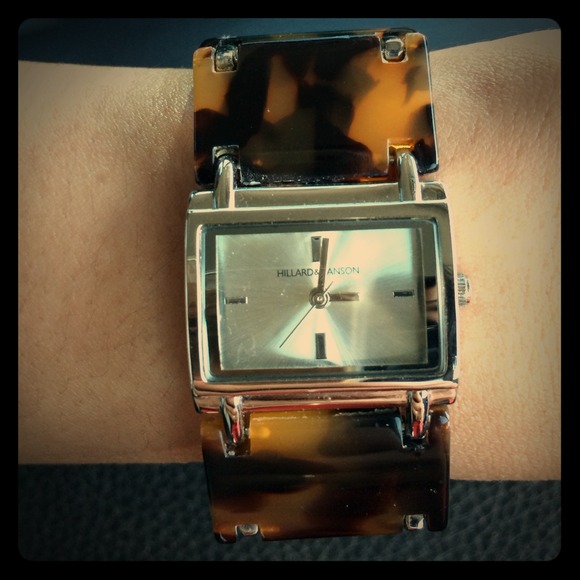 Hillard &Hanson watch.Tortoise band w/silver tone.