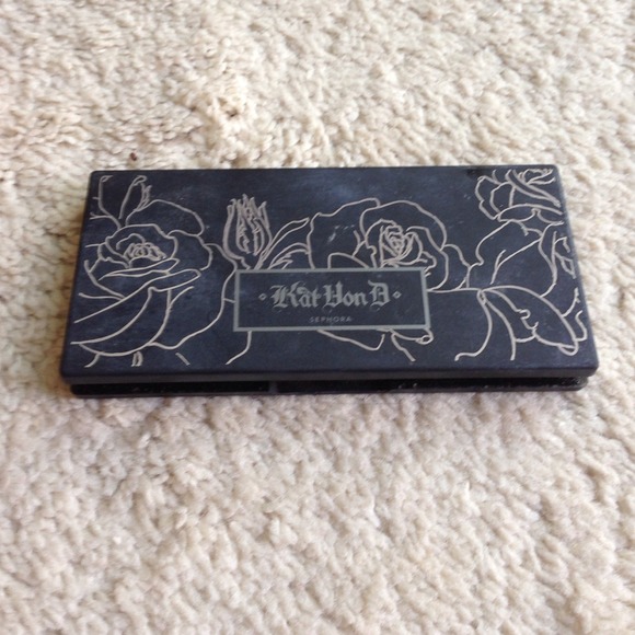 Kat Von D Ludwig makeup palette eyeshadow