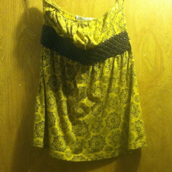 Very cute Charlotte Russe tube top