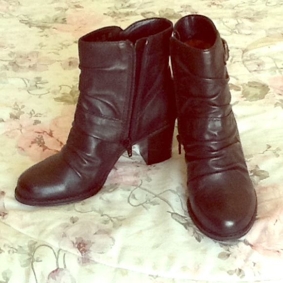 Naturalizer Fashion Boots