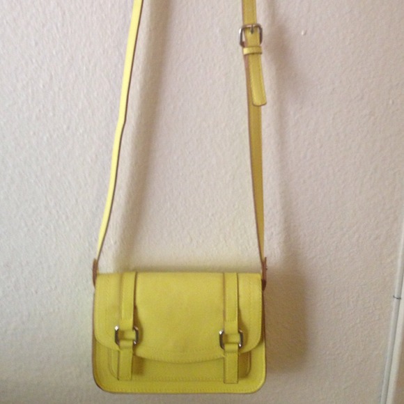 SOLD ❌Yellow purse