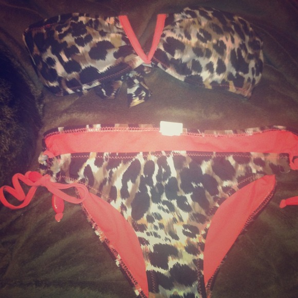 Cute Swimsuit!