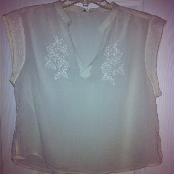 Sheer loose white crop top