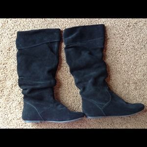 Black suede boots