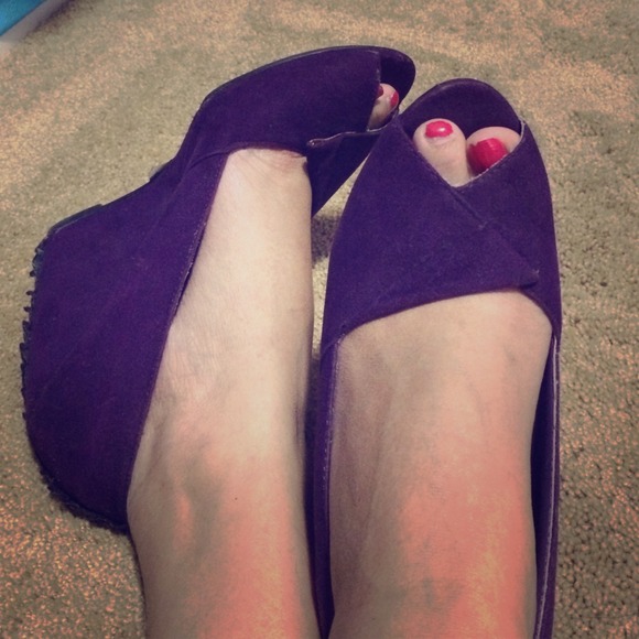 Purple Wedge