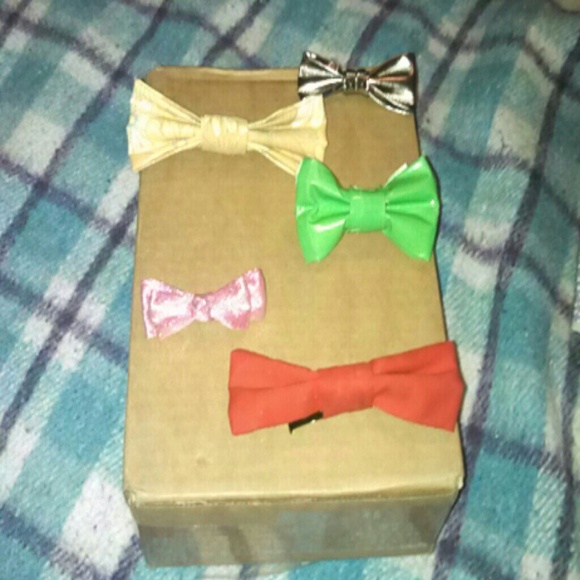 Bundle of bows!(: