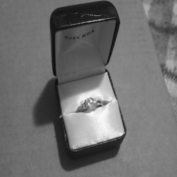 3 part diamond ring