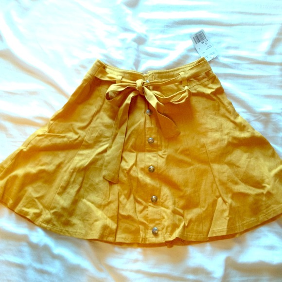 Mustard colored skirt