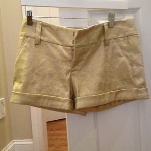 Like new Alice + Olivia Gold Cuffed Shorts
