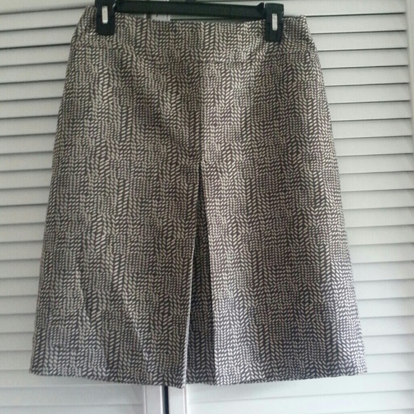 Beautiful Ann Taylor Business to Casual Skirt
