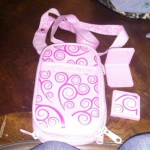 Nintendo DS case with 2 game cases