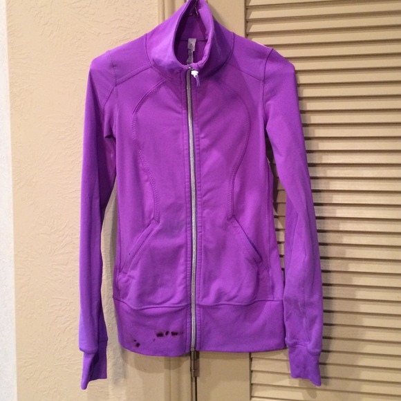 Lululemon purple forme jacket size 2