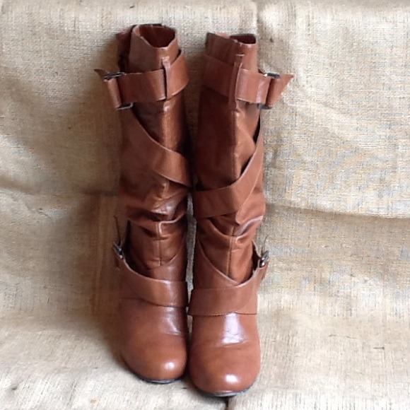 Boots - Picture 3 of 3