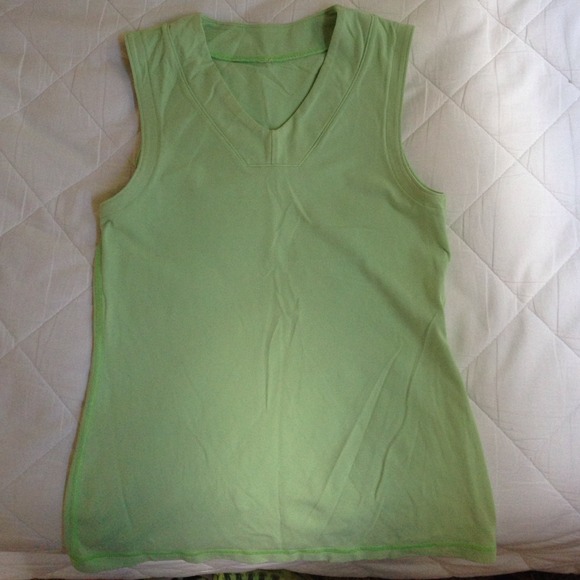 Lululemon work out top