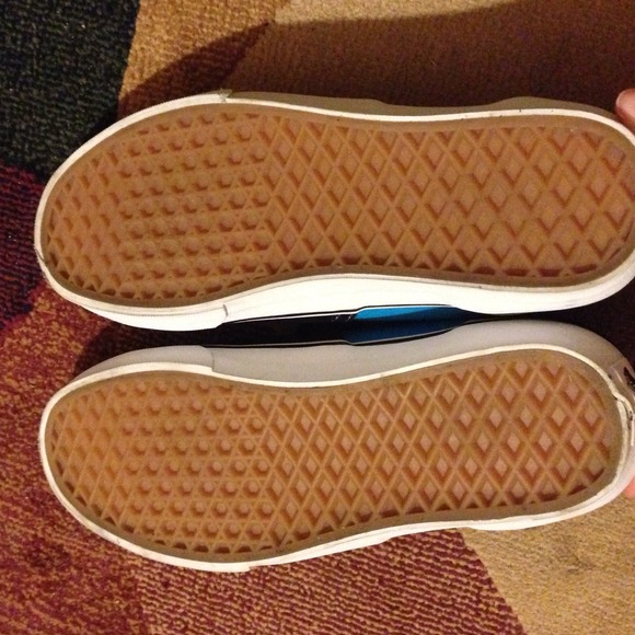 Vans - Blue with black suede accents - Picture 2 of 3