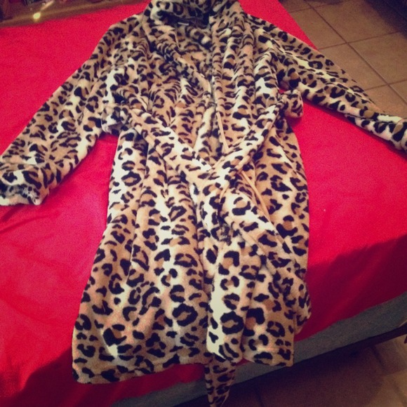 Cheetah patterned robe