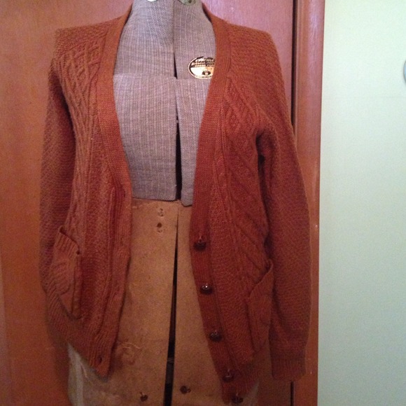 Brown halfway Buttoned Sweater