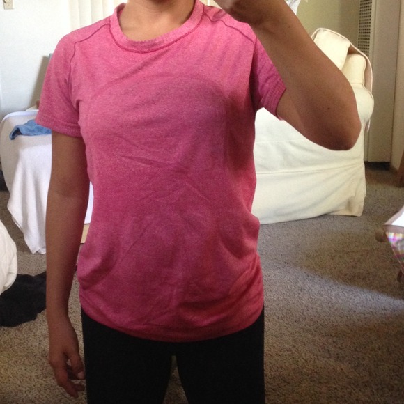 Lululemon workout top