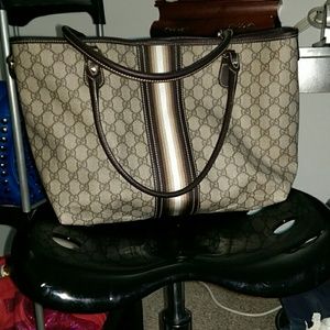 AUTHENTIC Gucci bag