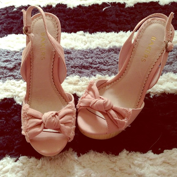 Bakers Shoes - Peep toe wooden high heels.