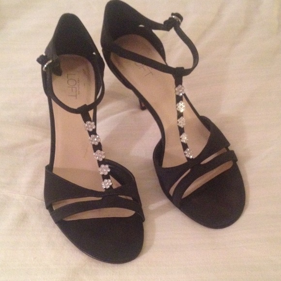 Black sandals
