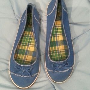 Blue faded glory flats barely worn