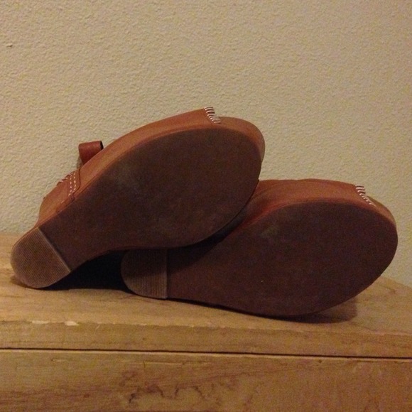 ⚡️REDUCED⚡️ Jeffrey Campbell Kelsey Platform Wedge - Picture 2 of 4