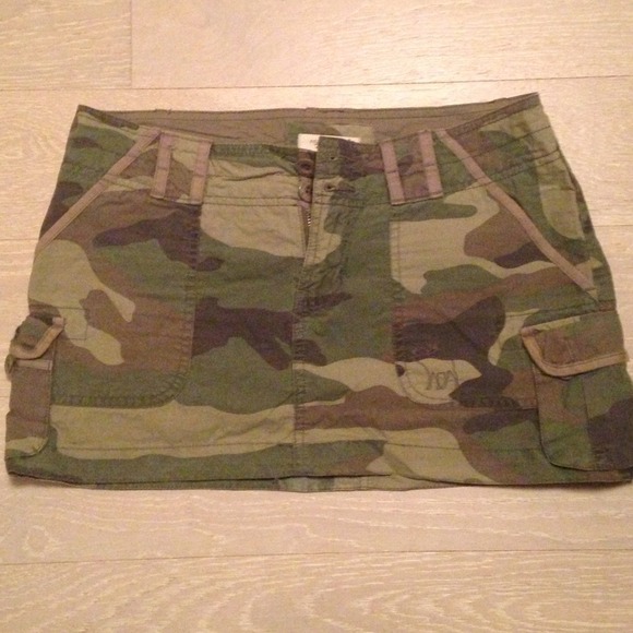 Camo cargo mini skirt