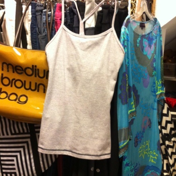Lululemon y tank