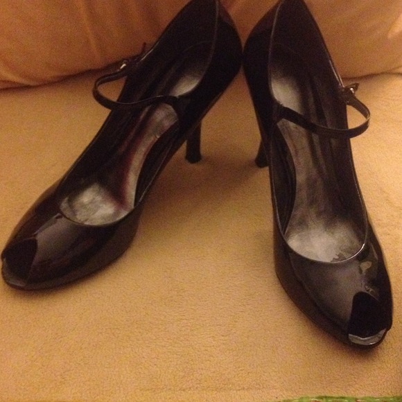 Peep toe Mary Janes