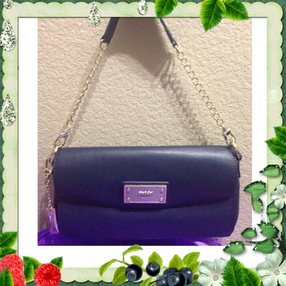 Classy DKNY Blue Leather Shoulder Bag