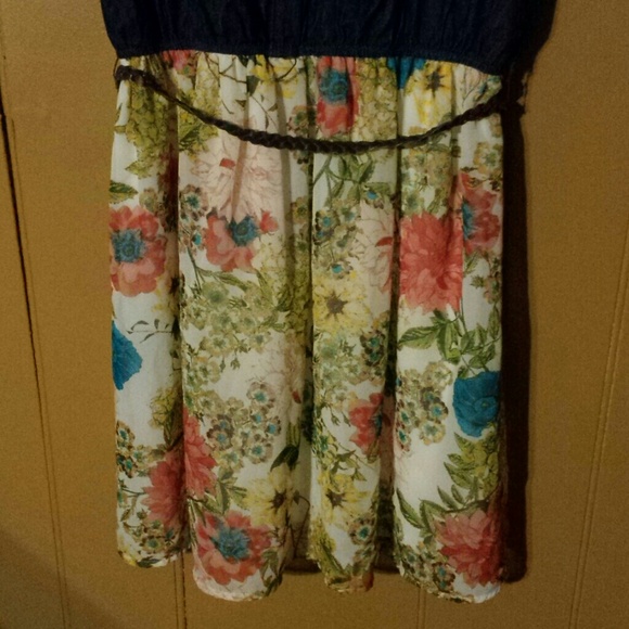 Cute Spring Dress - Picture 2 of 3