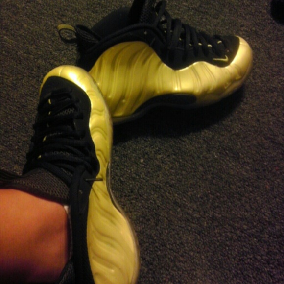 yellow black foamposites