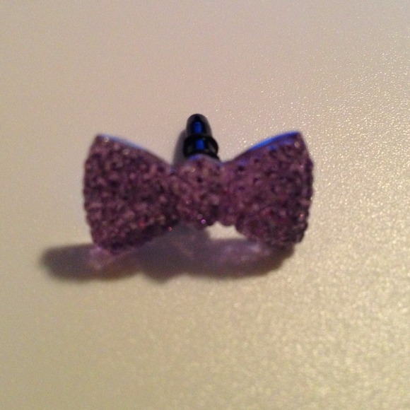 Anti Dust Plug BowTie for iPhone 4,5, 5C, iPad