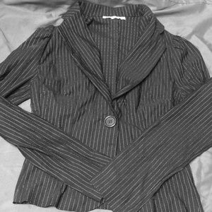One button blazer