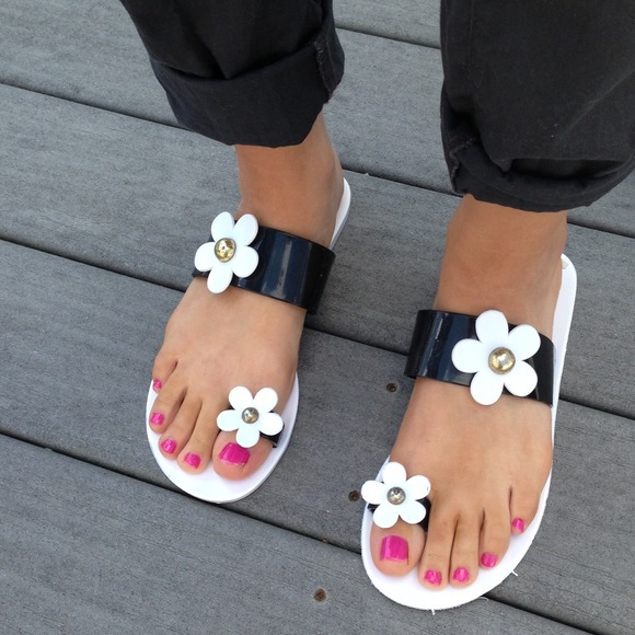 Jelly black and white sandalsNO LONGER AVAILABLE