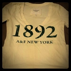Abercrombie & Fitch yellow t shirt