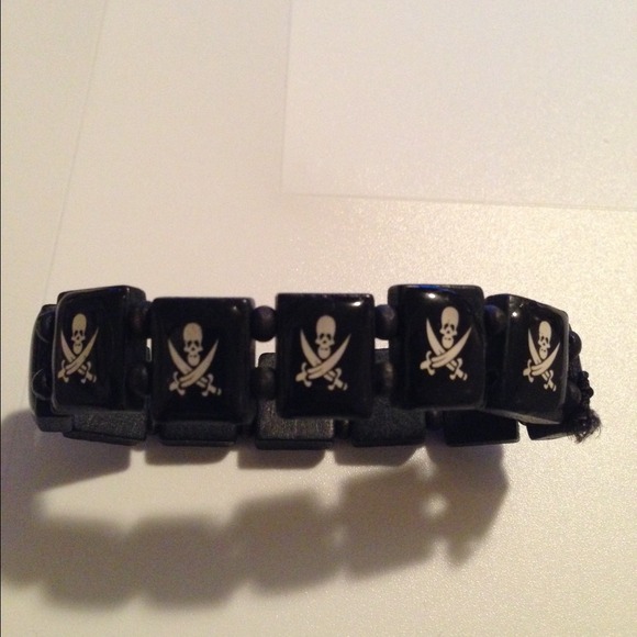 Wooden Skull bracelet