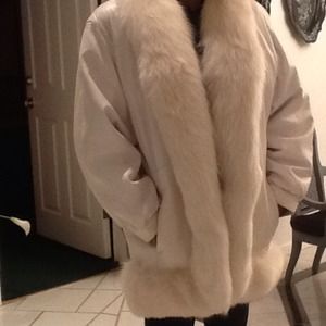 SOLD            FOX FUR AND LEATHER COAT/JACKET