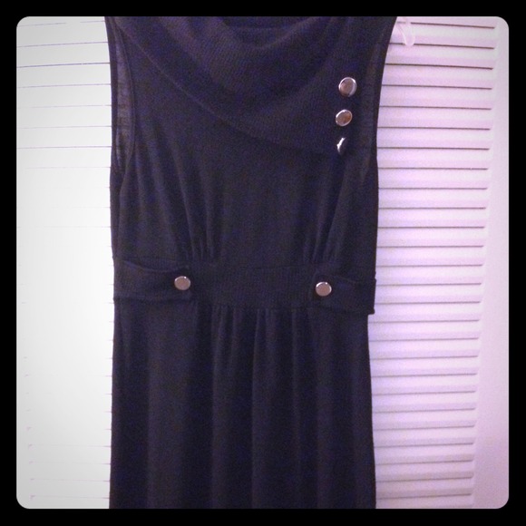 Black dress with silver button. - Picture 1 of 3